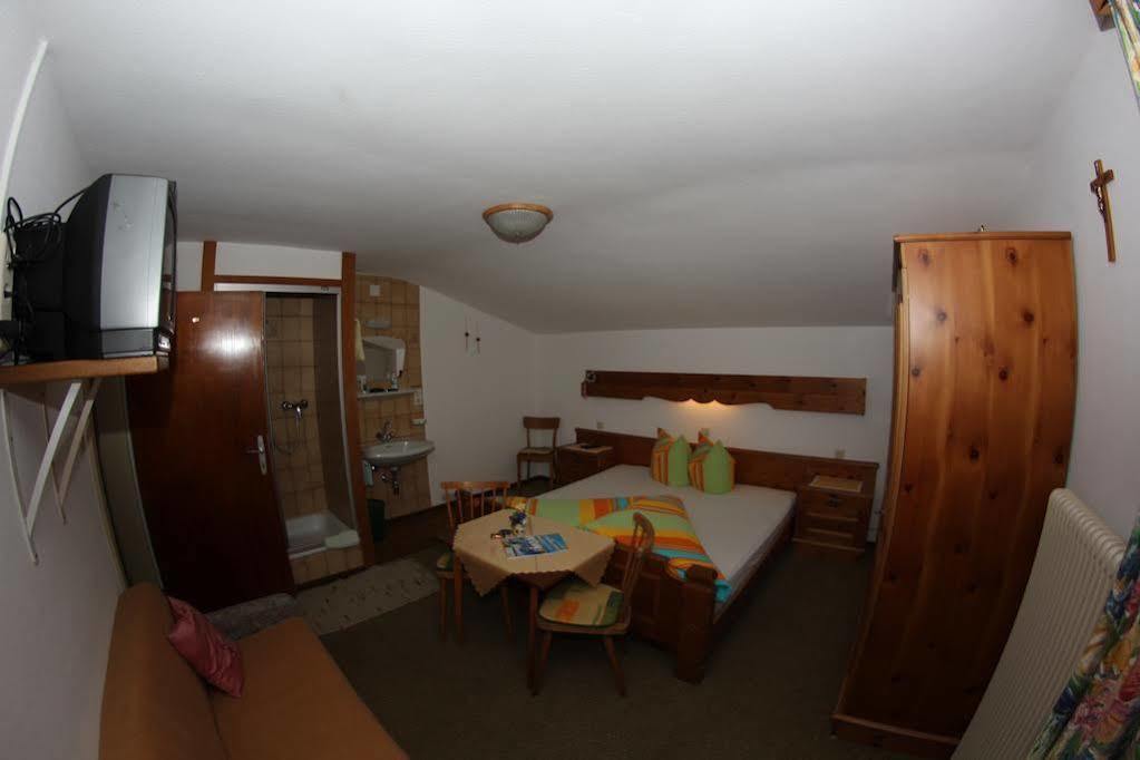 Gasthof Pension Berghof Hippach Εξωτερικό φωτογραφία