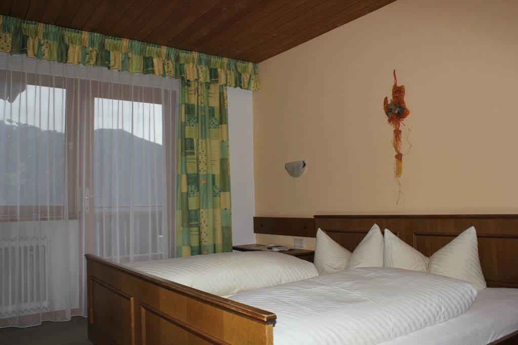 Gasthof Pension Berghof Hippach Εξωτερικό φωτογραφία